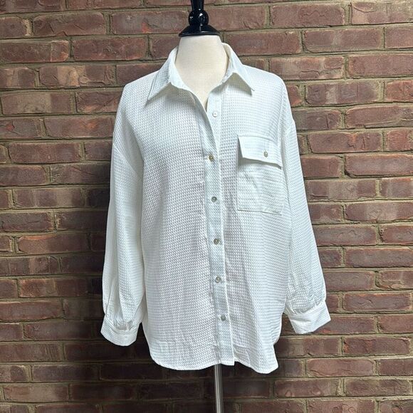 Entro Women’s White Textured Long Sleeve Top & Short Set Size Medium NEW - Picture 4 of 14